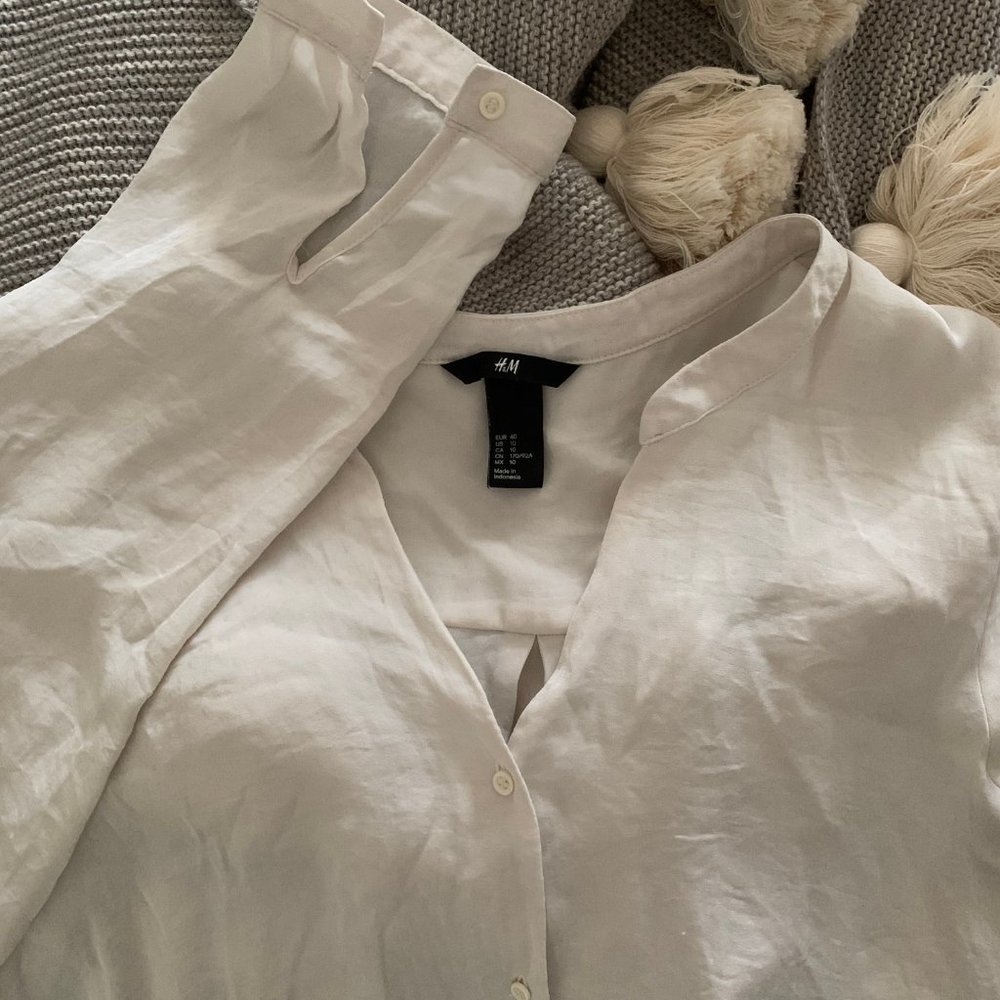 Cream Blouse - Picture 3 of 4